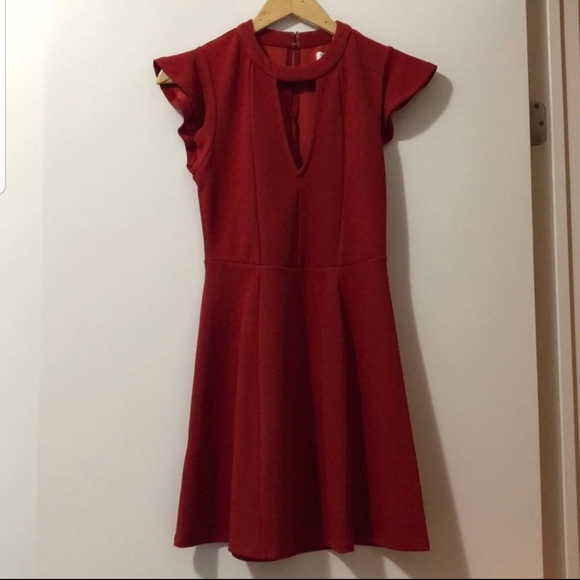 BCBGeneration flutter sleeve skater dress - Picture 1 of 2